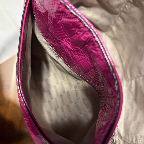 Michael kors Pink Tote Bag with White Pom Pom - Picture 8 of 13